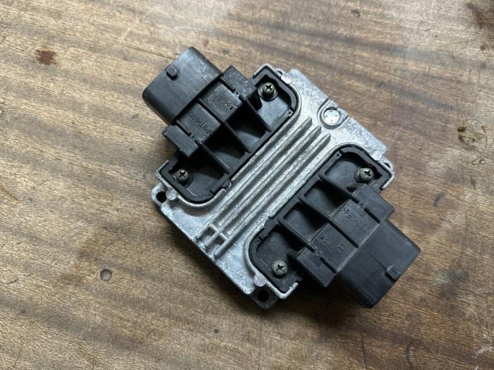 Ordinateur réservoir automatique d'un Opel Vectra, Autos : Pièces & Accessoires, Électronique & Câbles, Opel, Utilisé, 3 mois de garantie