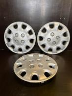 3 enjoliveurs Toyota 13" ou remorque, Autos : Divers, Enjoliveurs, Enlèvement ou Envoi, Utilisé