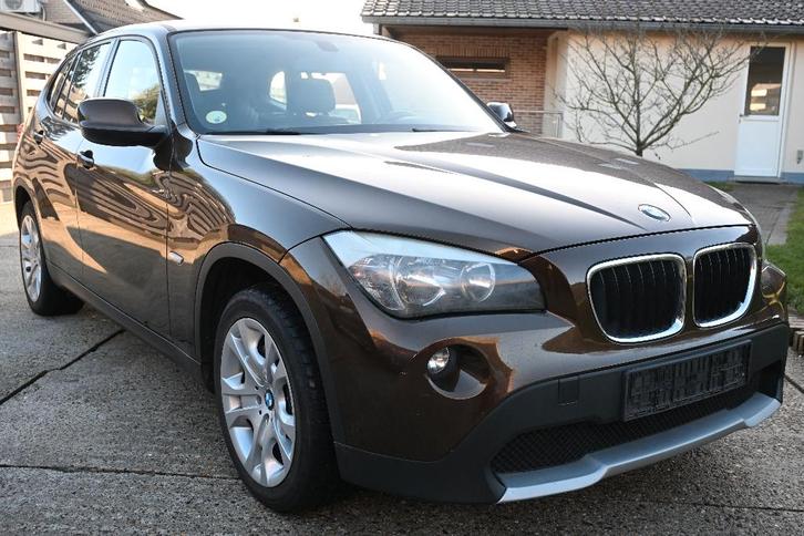 BMW X1 sDrive18d Automaat Navigatie Trekhaak Cruise 2011 EU5, Auto's, BMW, Particulier, X1, ABS, Airbags, Airconditioning, Alarm