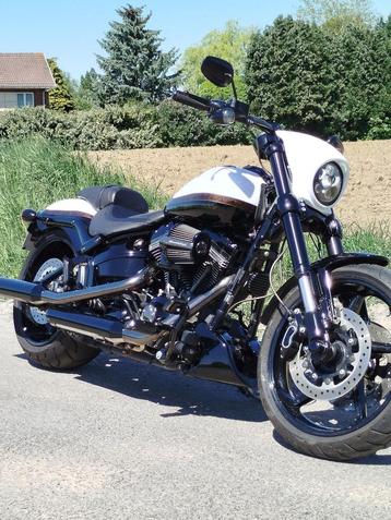 C.V.O Prostreet Breakout 1802cc 2016 Strikt origineel, Motoren, Motoren | Harley-Davidson, 2 cilinders, 1802 cc, Particulier, Meer dan 35 kW
