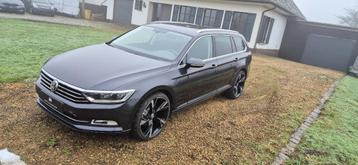 VW Passat Variant 2.0TDI SCR Elegance-LED-Camera-Comfort- beschikbaar voor biedingen