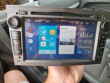 Autoradio android  beschikbaar voor biedingen