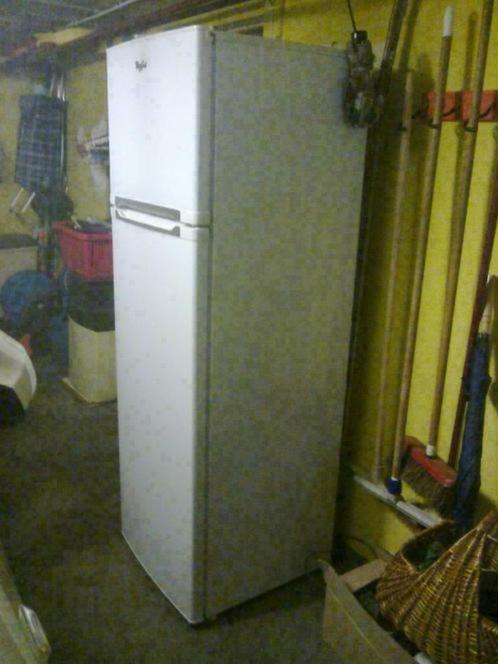 Réfrigérateur ( frigo ) / congélateur Whirlpool PEU UTILISE, Elektronische apparatuur, Koelkasten en IJskasten, Gebruikt, Met aparte vriezer