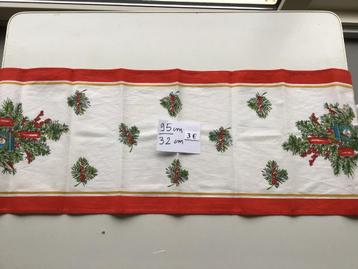 diverses petites nappes de Noël et autres décorations de Noë, Divers, Enlèvement ou Envoi, Comme neuf