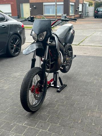 Derbi Senda sm 50 xtreme 2007, Fietsen en Brommers, Brommers | Derbi, Ophalen, 6 versnellingen, Gebruikt, Klasse B (45 km/u)