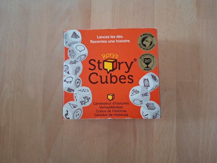 Rory's Story Cubes verhaalblokjes, Hobby en Vrije tijd, Gezelschapsspellen | Overige, Zo goed als nieuw, Ophalen of Verzenden