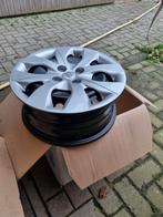 Hyundai I20 splinternieuwe velgen/wieldeksels , winterbanden, Ophalen, Nieuw, Velg(en)