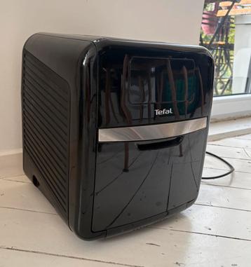 Mini oven airfryer van Tefal beschikbaar voor biedingen