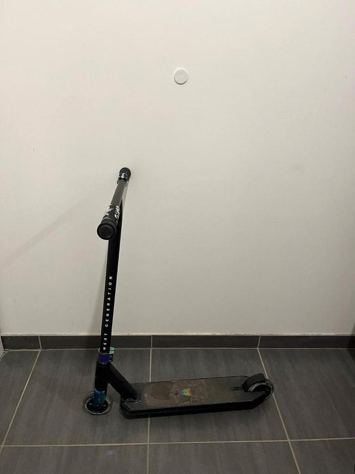 NKD stuntstep – Zwart – In topconditie, Fietsen en Brommers, Steps, Ophalen