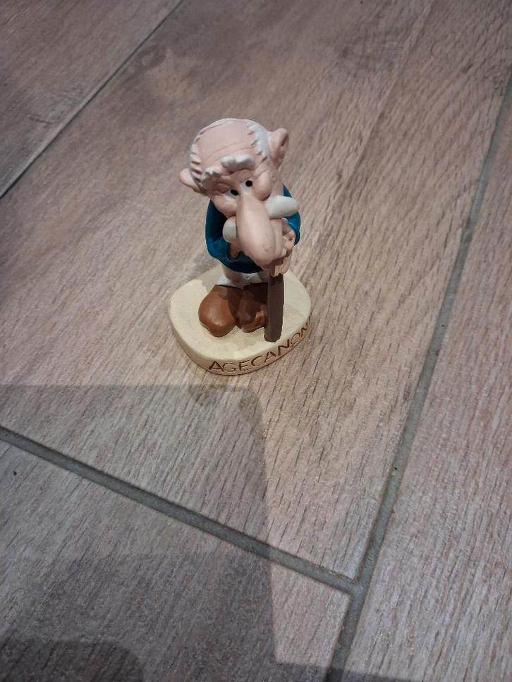 Figurine Astérix - Agecanonix, Collections, Personnages de BD, Comme neuf, Statue ou Figurine, Astérix et Obélix, Enlèvement