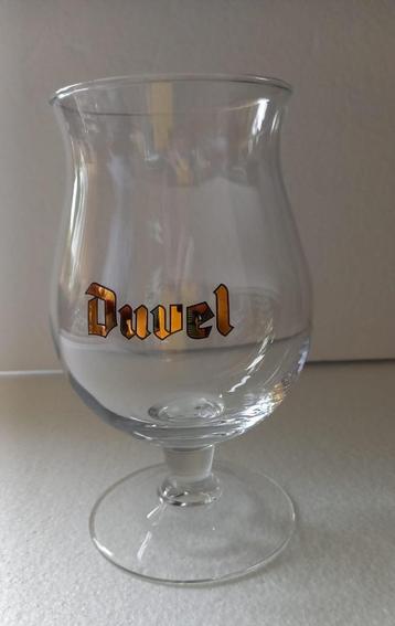 Glas Duvel met gouden letters beschikbaar voor biedingen