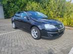 VW JETTA 1.6 TDi GPS 🌍 AIRCO ❄️ trekhaak 👍, Auto's, Volkswagen, Voorwielaandrijving, Zwart, 4 cilinders, Parkeersensor