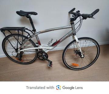 Sportieve damesfiets beschikbaar voor biedingen