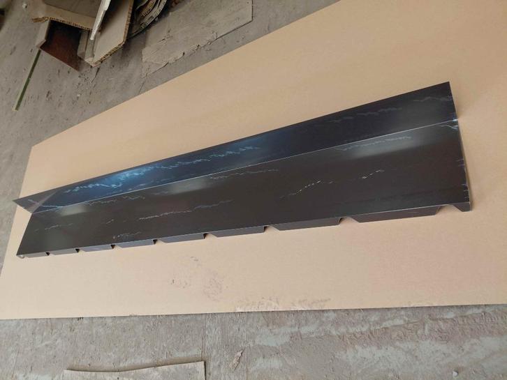 faitage contre cranté 33.250 brun ral 8019, Doe-het-zelf en Bouw, Zeil en Folie, Ophalen