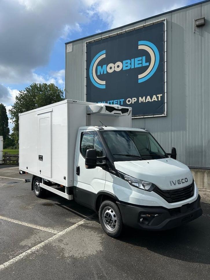 Iveco Daily 35 S 18A8 koelwagen, Auto's, Bestelwagens en Lichte vracht, Bedrijf, ABS, Achteruitrijcamera, Adaptieve lichten, Adaptive Cruise Control