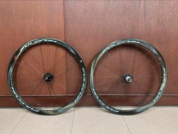 FULCRUM racing Quattro DB carbon beschikbaar voor biedingen