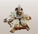 India: antiek tika kumkum doosje, met Elephant God Ganesha, Antiek en Kunst, Ophalen of Verzenden