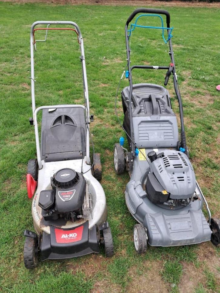 2 GRASMACHINES zelftreker,lees goed, Tuin en Terras, Grasmaaiers, Gebruikt, Benzine-grasmaaier, Cirkelmaaier, Opvangzak, Opvangbak