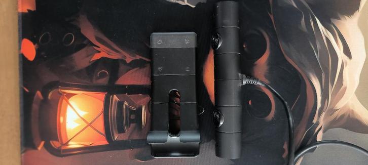 Sony PlayStation Camera V2 (PS4) – Inclusief TV-houder, Games en Spelcomputers, Spelcomputers | Sony Consoles | Accessoires, Zo goed als nieuw