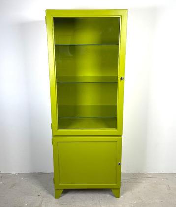 Vintage doktersvitrine, groen gerestyled, Huis en Inrichting, Vintage, Glas, 150 tot 200 cm, 25 tot 50 cm