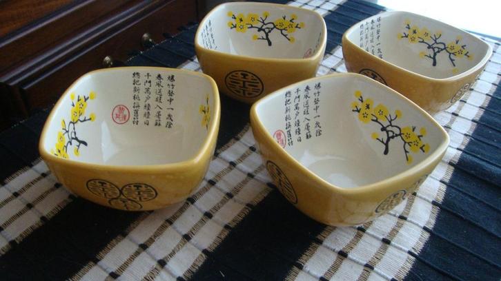 4 Chinese vierkantachtige vorm potjes samen te koop, Huis en Inrichting, Keuken | Servies, Nieuw, Kop(pen) en/of Schotel(s), Overige stijlen
