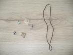 Bruin kettinkje met verschillende hangertjes, Handtassen en Accessoires, Kettingen, Ophalen of Verzenden, Zo goed als nieuw, Bruin