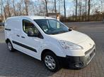 Peugeot partner 3zit/airco/trekhaak, Auto's, Euro 5, 4 cilinders, Bedrijf, 5 deurs