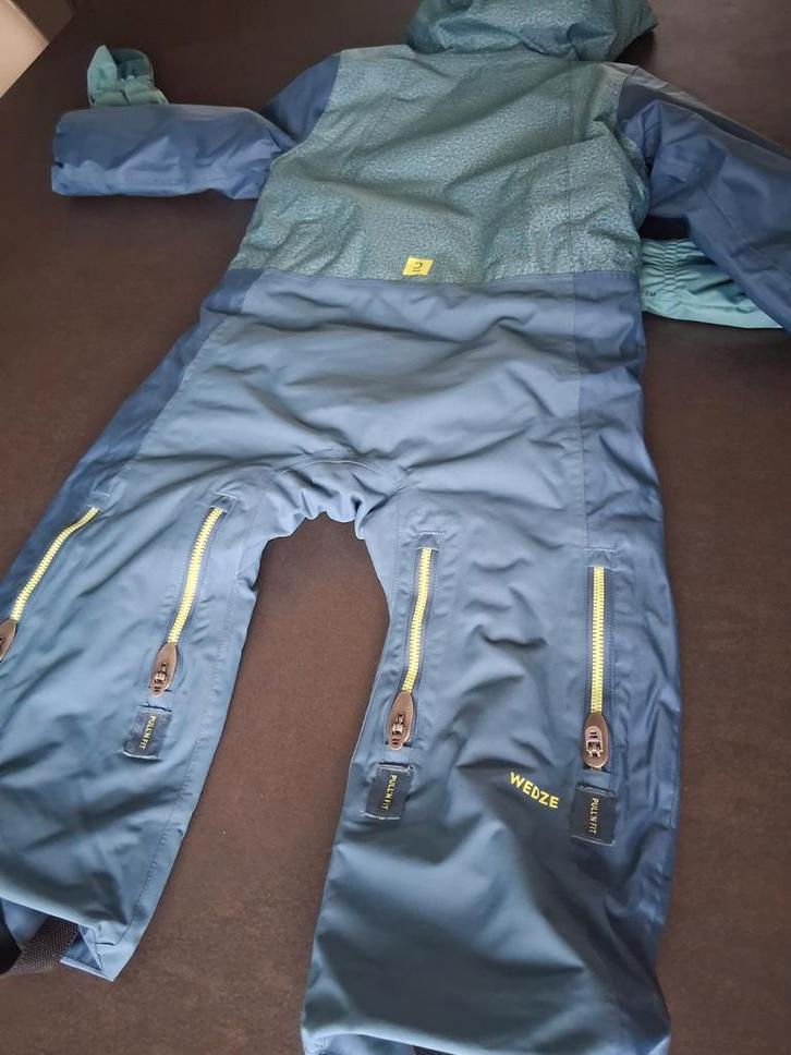Combinaison de ski pull'n fit taille 92 98, Enfants & Bébés, Vêtements enfant | Taille 92, Enlèvement ou Envoi