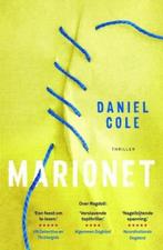 Marionet / De wolven / Daniel Cole, Comme neuf, Enlèvement ou Envoi