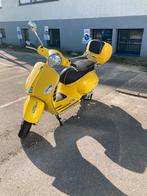 Vespa scooter 300 GTS, Fietsen en Brommers, Scooters | Vespa, Ophalen, Overige modellen, Zo goed als nieuw, Benzine