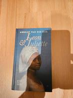 Leon en juliette- annejet van der zijl, Ophalen of Verzenden, Zo goed als nieuw