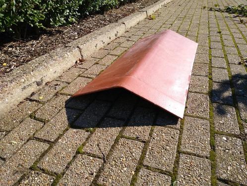 Humanit vlakke hoeknok 30 terracotta (nieuw), Doe-het-zelf en Bouw, Dakpannen en Dakbedekking, Ophalen