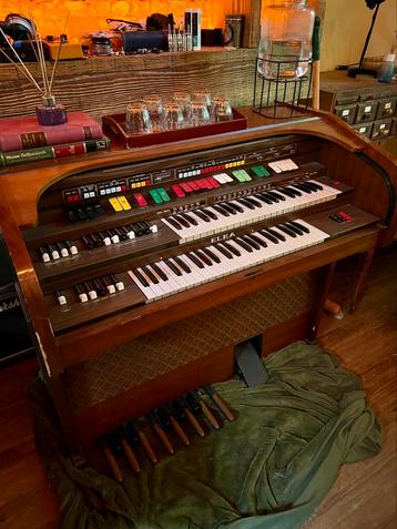 Elka orgel met ingebouwde leslie, Musique & Instruments, Enlèvement, Utilisé, 2 claviers, Orgue