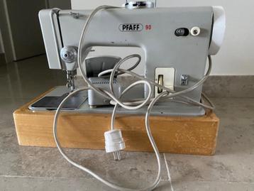naaimachine, Hobby en Vrije tijd, Naaimachines en Toebehoren, Ophalen, Gebruikt, Naaimachine, Pfaff