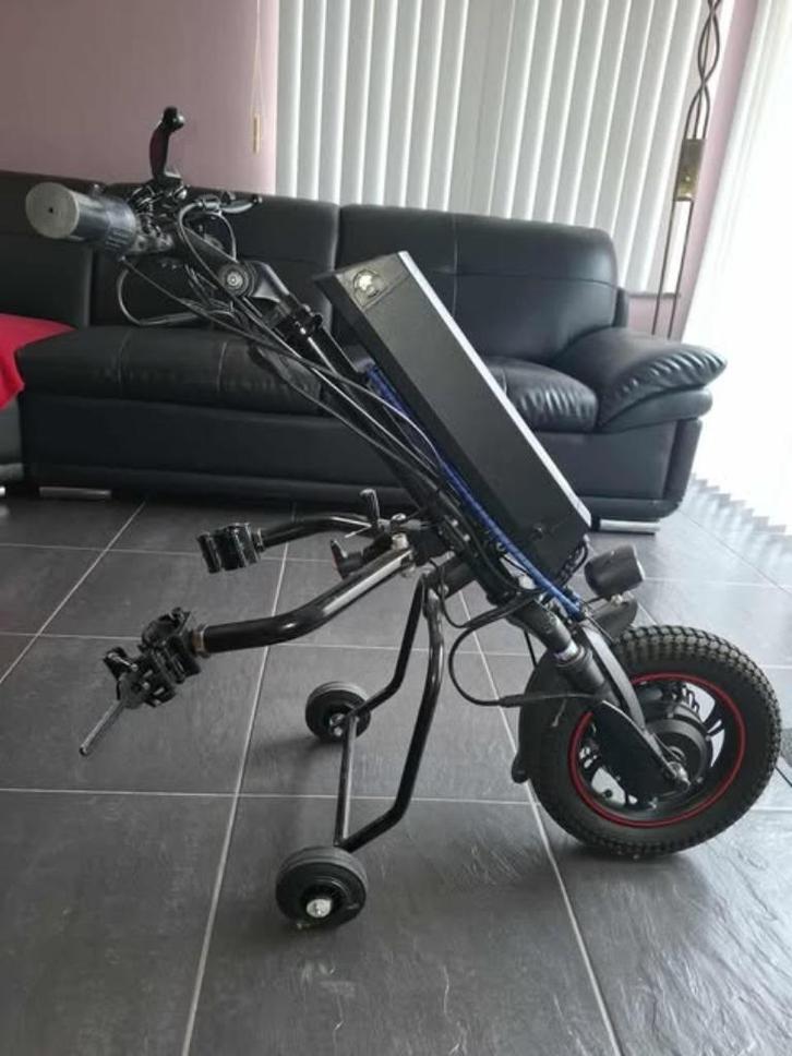 te koop zogoed als nieuwe rolstoel E trekker, Diversen, Rolstoelen, Zo goed als nieuw, Ophalen