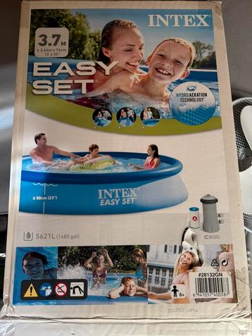 Intex easy set 3.7m