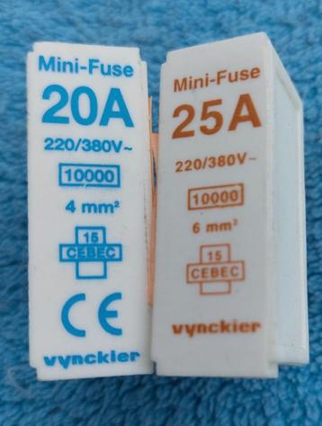 Mini-fuse penzekering Vynkier beschikbaar voor biedingen