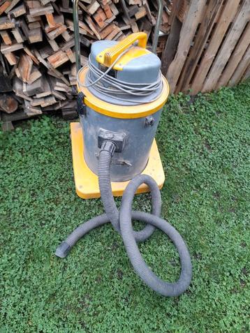 Aspirateur industriel pour autoconstructeurs 