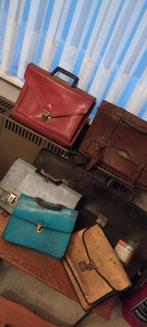 7 oude boekentassen, Enlèvement