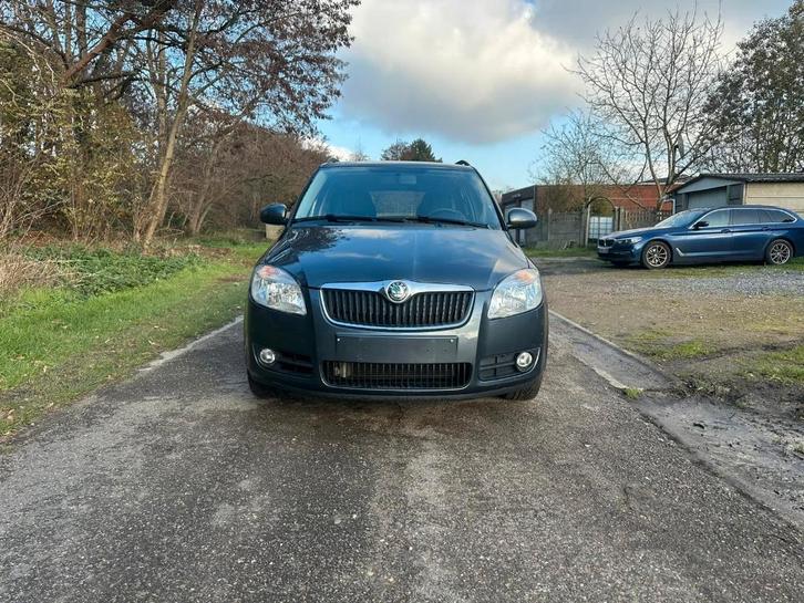 Skoda fabia 1.2 benzine 91.000 km Gekeurd VVK 1st eigenaar!, Auto's, Skoda, Particulier, Fabia, Trekhaak, Benzine, Onderhoudsboekje