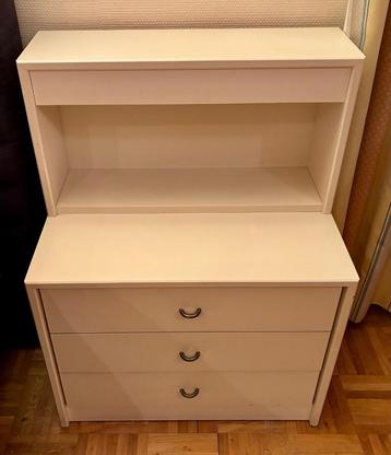 Nachtkastjes (2 st) beschikbaar voor biedingen