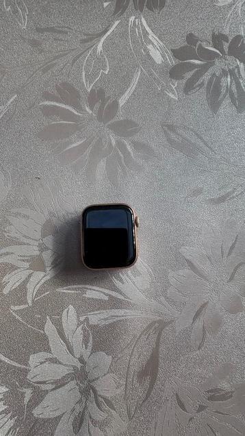 Apple wacht 44mm pour homme  beschikbaar voor biedingen