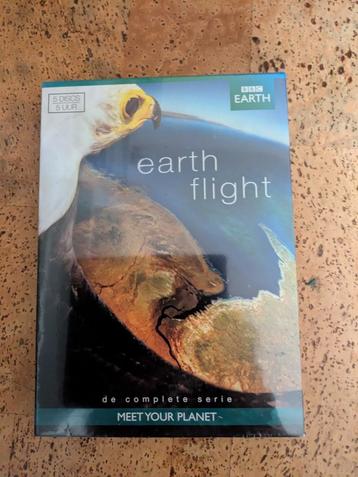 NIEUW dvd box Earth Flight beschikbaar voor biedingen