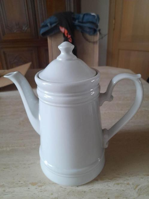 Witte porseleinen koffiekan van Kronester Bavaria, Huis en Inrichting, Woonaccessoires | Overige, Zo goed als nieuw, Ophalen of Verzenden