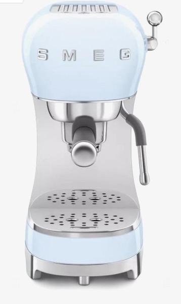 SMEG Espressomachine pastelblauw beschikbaar voor biedingen