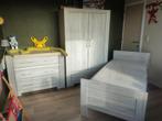 Kinderkamer - meegroeibed, dressoir, kast, Kinderen en Baby's, Ophalen, Zo goed als nieuw, Kast
