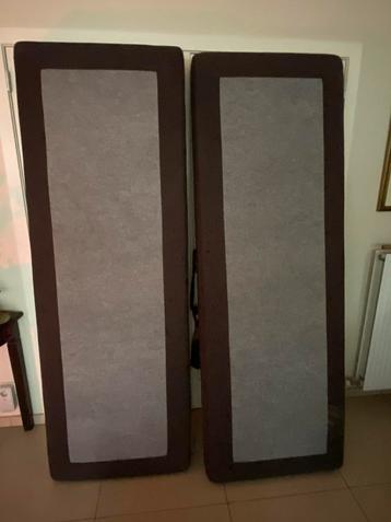 GRATIS onderstel van boxspring voor Asiel/hond/mand? 🐶❤️ beschikbaar voor biedingen