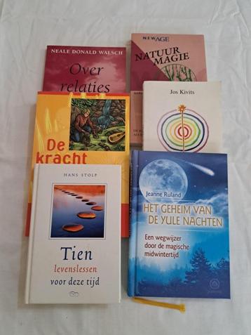 Spirituele boeken lot 2  – korting bij meerdere aankopen beschikbaar voor biedingen