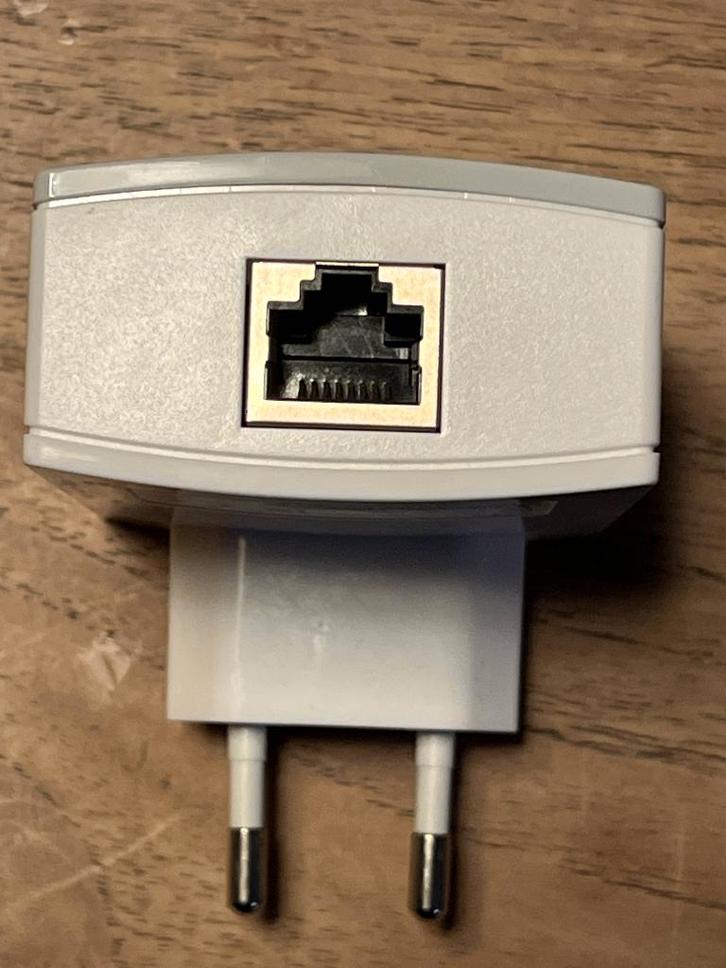 Rerouter TP-Link TL-PA4010, Computers en Software, Routers en Modems, Zo goed als nieuw, Router, Ophalen