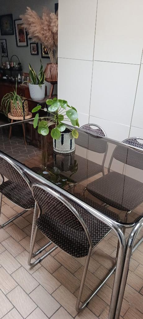 Table rétro avec 4 chaises, Maison & Meubles, Tables | Tables à manger, Utilisé, 50 à 100 cm, 150 à 200 cm, Cinq personnes ou plus